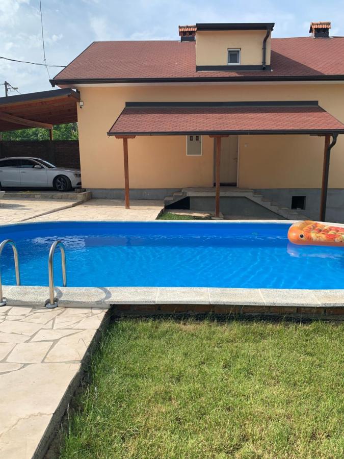 Villa Mika'S Poolhouse Belgrad Exterior foto